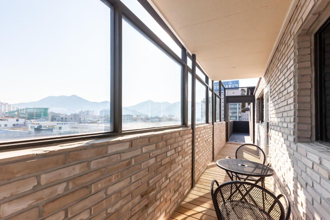 Browndot Hotel Sasang Renecite Busan Exterior photo